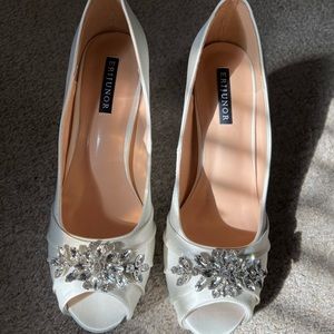 NEW! ERIJUNOR Peep Toe Mid Heels Rhinestones Satin Evening Prom Wedding Shoes